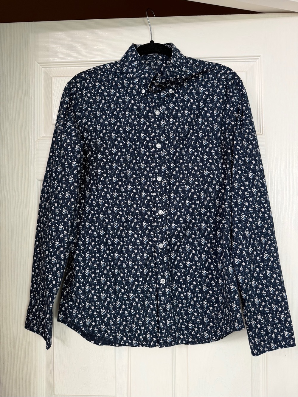 J Crew Men’s Navy Floral Medium Dress Slim Untucked Shirt